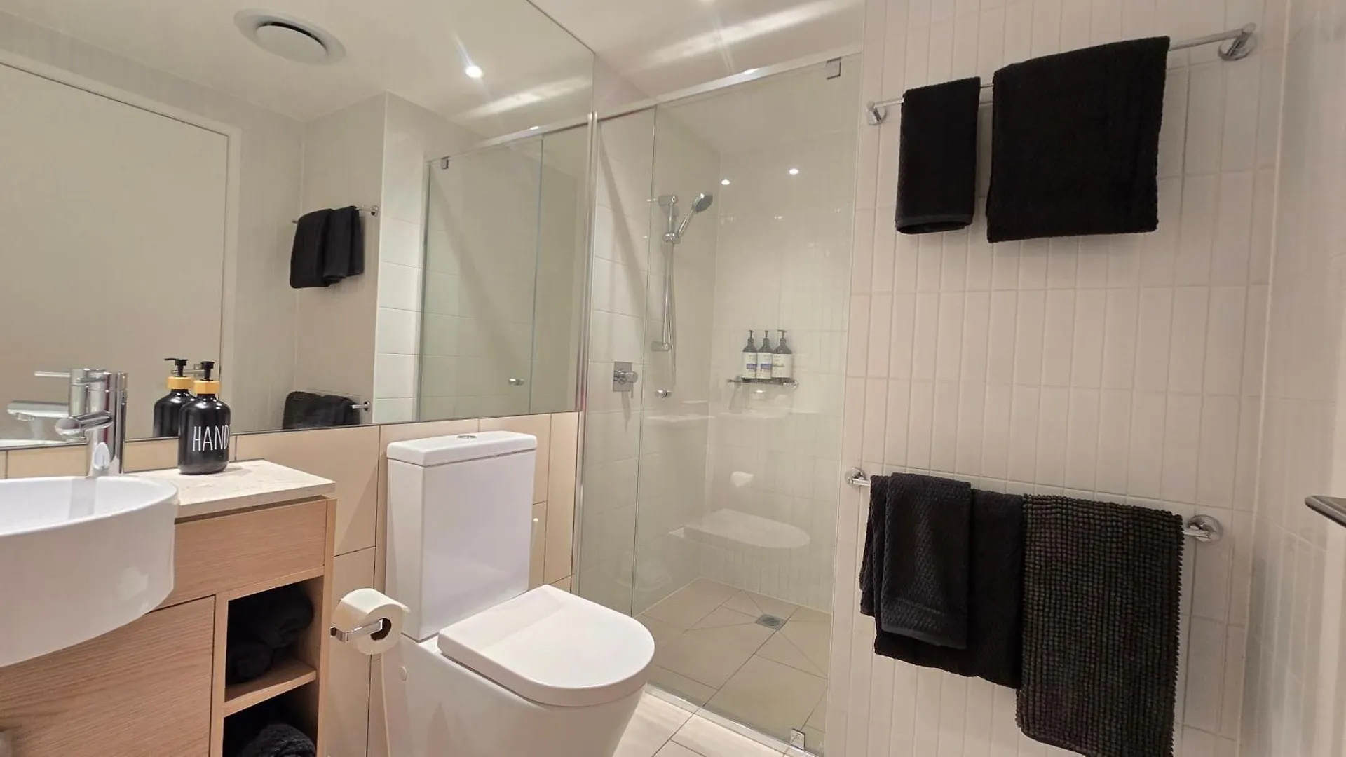 Appartement Prime Broadbeach Location Wpool Free Onsite Parking Gold Coast
